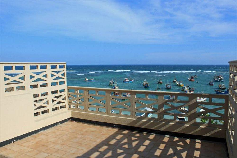 Bay Beach Weligama Exterior photo